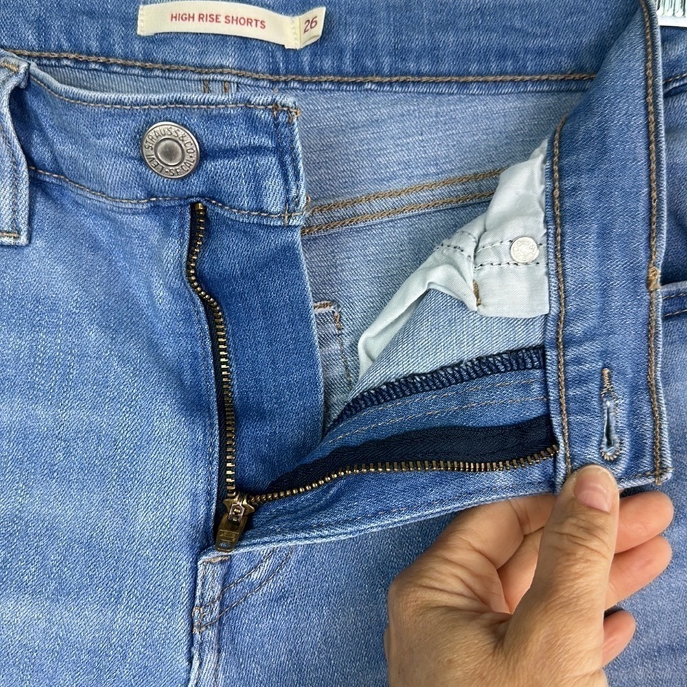 Levi’s Frayed Hem Blue Denim Cutoffs Festival High Waist Stretchy 26 Jean Shorts - Picture 7 of 16